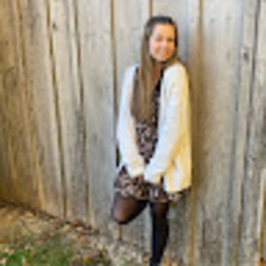 Meet your Posher, Alexis